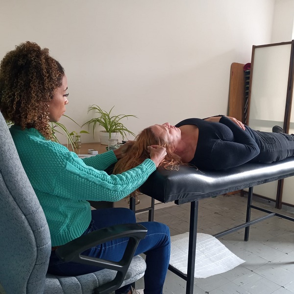 Reflexologia de los pies manos Tratamientos para adelgazar dejar de fumar cursos a distancia Zona Oeste Norte Capital Federal